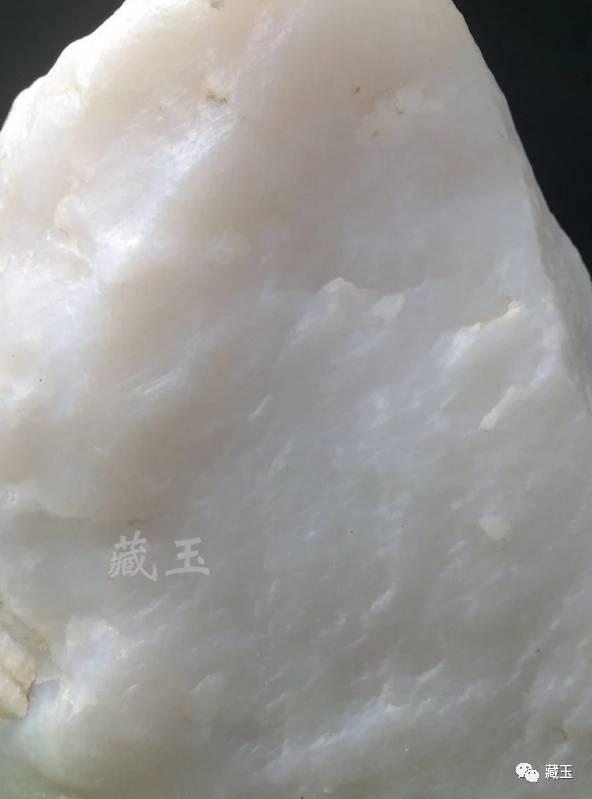 极品翡翠山料原石图片,翡翠山料色料-第17张图片-翡翠网 极品翡翠山料原石图片,翡翠山料色料-第17张图片-翡翠网