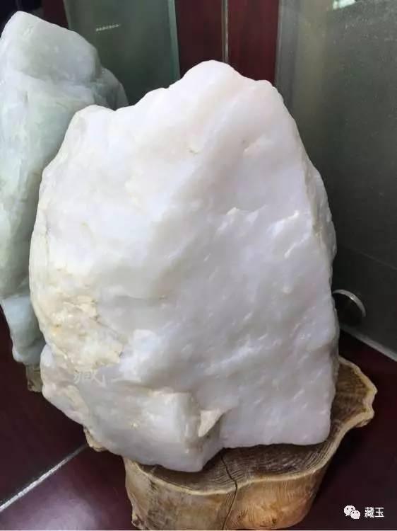 极品翡翠山料原石图片,翡翠山料色料-第18张图片-翡翠网 极品翡翠山料原石图片,翡翠山料色料-第18张图片-翡翠网