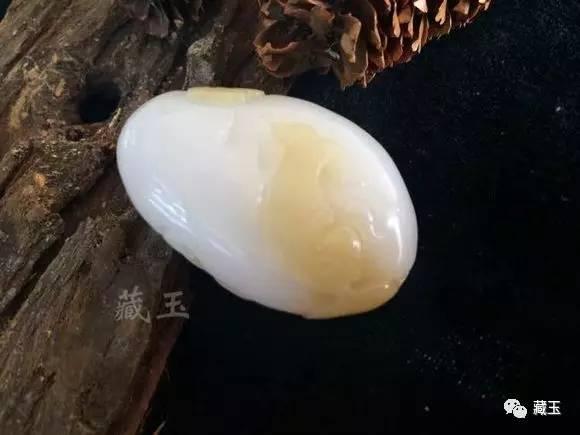 极品翡翠山料原石图片,翡翠山料色料-第23张图片-翡翠网 极品翡翠山料原石图片,翡翠山料色料-第23张图片-翡翠网