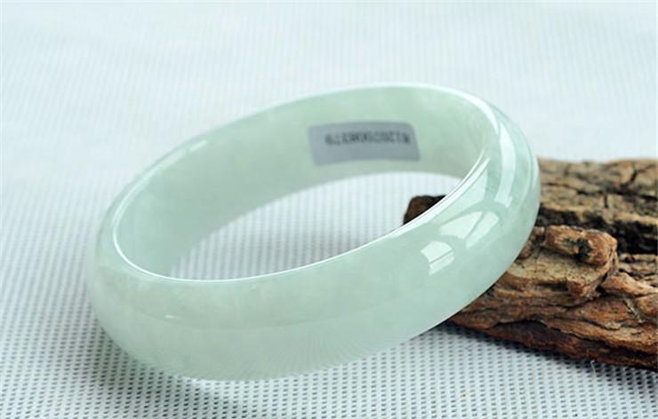 2000元糯种翡翠手镯图片,冰糯种翡翠手镯价格-第1张图片-翡翠网 2000元糯种翡翠手镯图片,冰糯种翡翠手镯价格-第1张图片-翡翠网