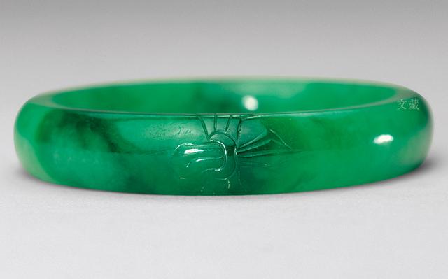 翡翠雕刻竹节手镯,一对7亿的翡翠手镯-第11张图片-翡翠网 翡翠雕刻竹节手镯,一对7亿的翡翠手镯-第11张图片-翡翠网