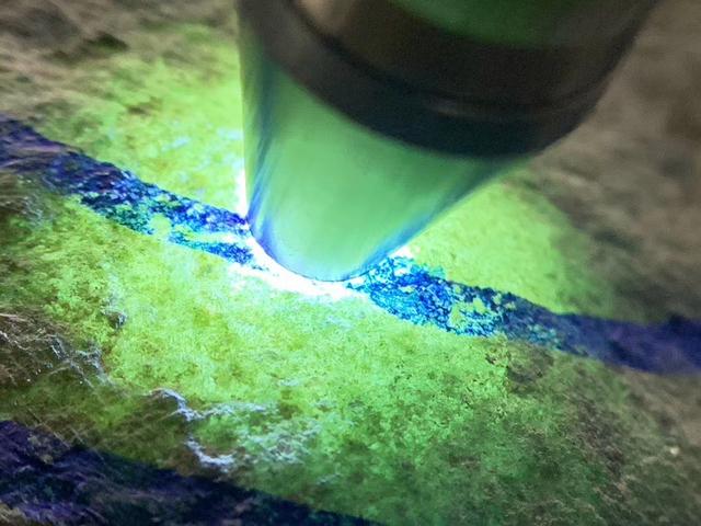 南齐翡翠手镯湖水蓝和天空蓝翡翠对比-第7张图片-翡翠网 南齐翡翠手镯湖水蓝和天空蓝翡翠对比-第7张图片-翡翠网