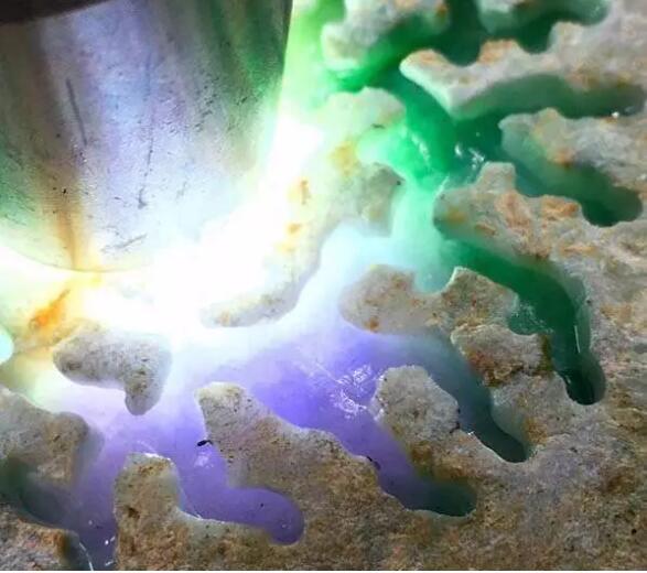 彩玉手镯图片大全,椿彩翡翠手镯推荐-第2张图片-翡翠网 彩玉手镯图片大全,椿彩翡翠手镯推荐-第2张图片-翡翠网