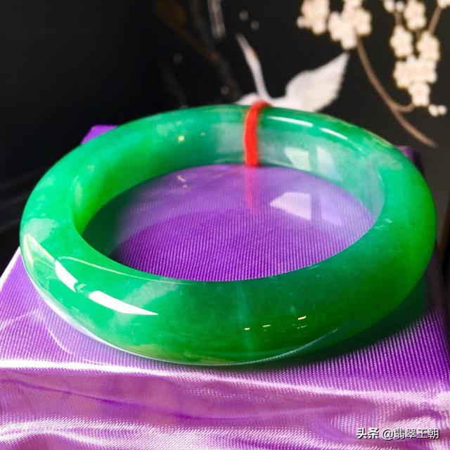 翡翠王朝图片及价格缅甸翡翠王朝-第7张图片-翡翠网 翡翠王朝图片及价格缅甸翡翠王朝-第7张图片-翡翠网