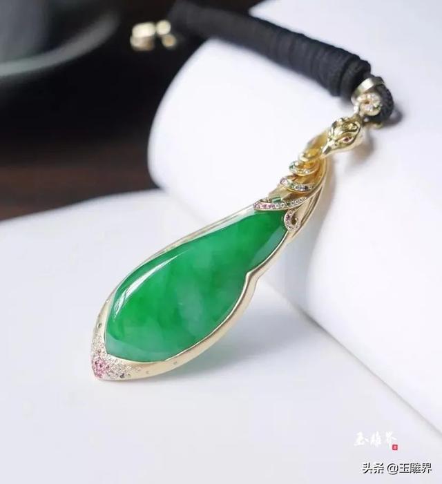 翡翠手镯送女同学有讲究吗翡翠有什么讲究-第11张图片-翡翠网 翡翠手镯送女同学有讲究吗翡翠有什么讲究-第11张图片-翡翠网