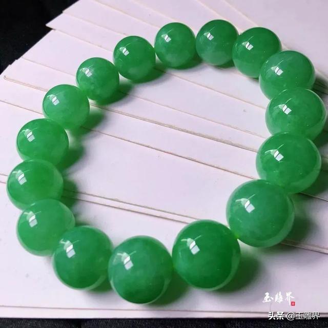 翡翠手镯送女同学有讲究吗翡翠有什么讲究-第12张图片-翡翠网 翡翠手镯送女同学有讲究吗翡翠有什么讲究-第12张图片-翡翠网