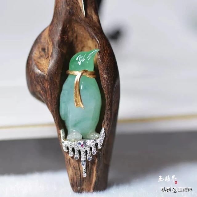 翡翠手镯送女同学有讲究吗翡翠有什么讲究-第13张图片-翡翠网 翡翠手镯送女同学有讲究吗翡翠有什么讲究-第13张图片-翡翠网