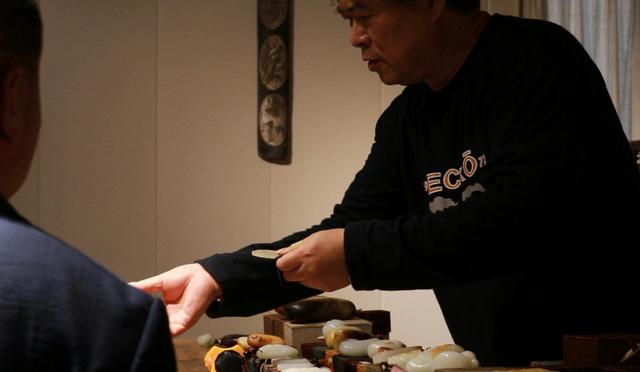 翡翠介绍讲解知识视频,汪哲翡翠知识视频-第11张图片-翡翠网 翡翠介绍讲解知识视频,汪哲翡翠知识视频-第11张图片-翡翠网