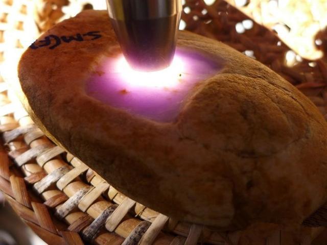 大马坎水石是翡翠吗,大马坎红翡翠原石的特点-第5张图片-翡翠网 大马坎水石是翡翠吗,大马坎红翡翠原石的特点-第5张图片-翡翠网