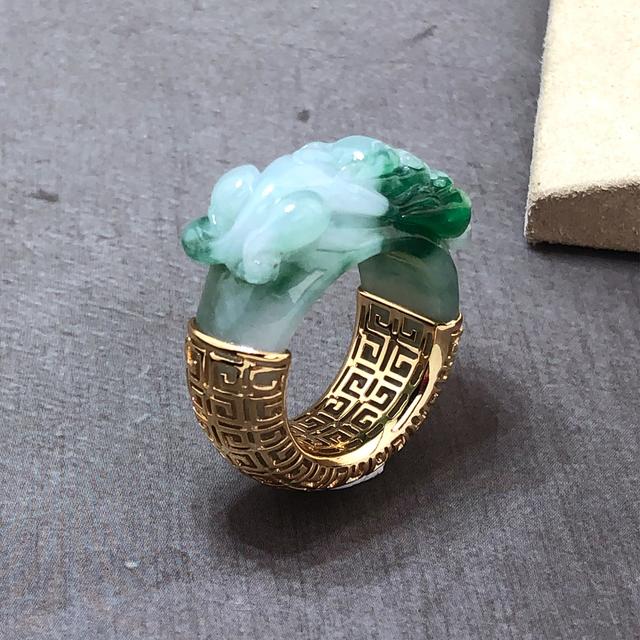 翡翠手镯有裂纹怎么办,翡翠手镯断裂修复-第25张图片-翡翠网 翡翠手镯有裂纹怎么办,翡翠手镯断裂修复-第25张图片-翡翠网