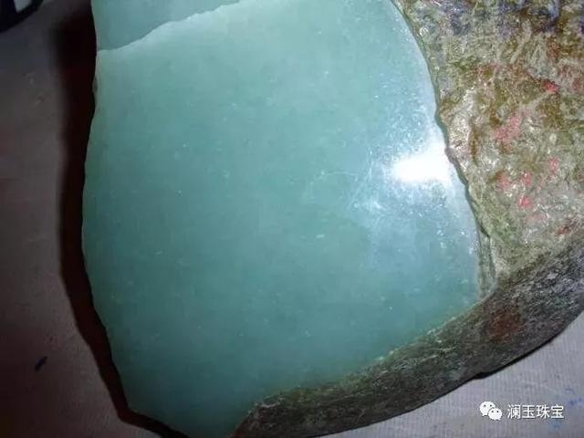 贵州有翡翠原石吗糯化种翡翠原石-第6张图片-翡翠网 贵州有翡翠原石吗糯化种翡翠原石-第6张图片-翡翠网