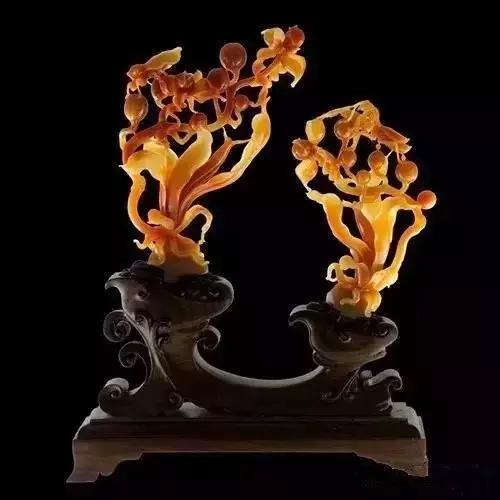 翡翠手镯12种颜色,七彩翡翠手镯惊现盛世-第3张图片-翡翠网 翡翠手镯12种颜色,七彩翡翠手镯惊现盛世-第3张图片-翡翠网