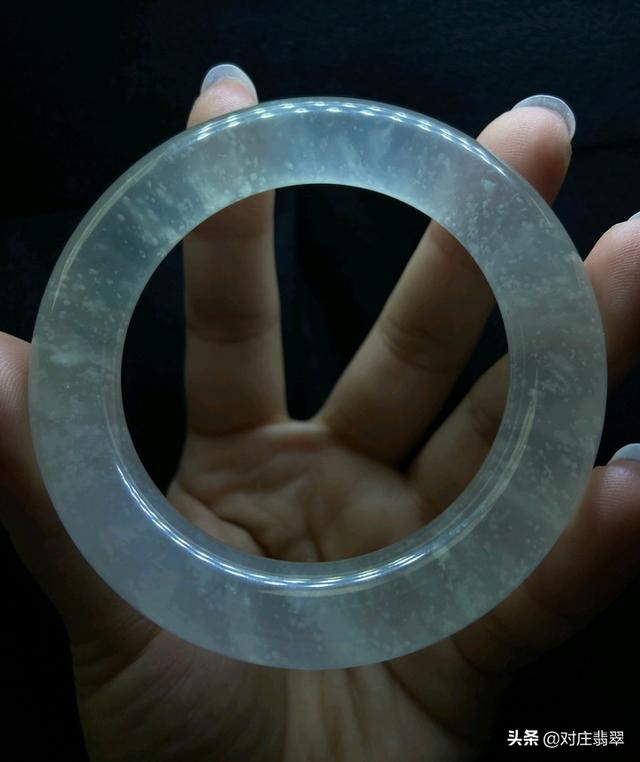 细条翡翠手镯图片,手镯翡翠细-第12张图片-翡翠网 细条翡翠手镯图片,手镯翡翠细-第12张图片-翡翠网