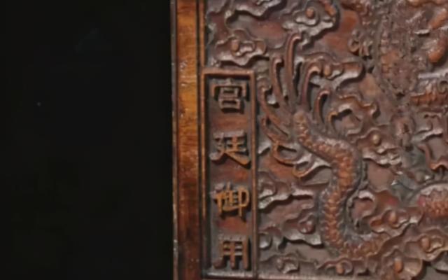 玻璃种帝王绿48亿手镯高清图满绿冰种翡翠手镯-第2张图片-翡翠网 玻璃种帝王绿48亿手镯高清图满绿冰种翡翠手镯-第2张图片-翡翠网