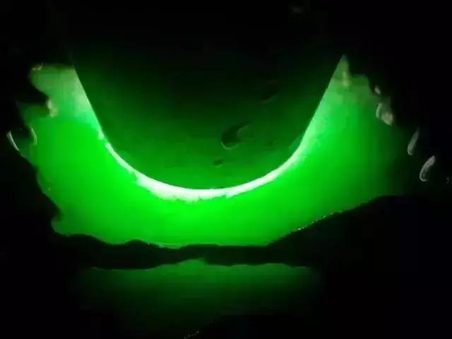 翡翠毛料原石,加工的翡翠原石怎么卖-第8张图片-翡翠网 翡翠毛料原石,加工的翡翠原石怎么卖-第8张图片-翡翠网