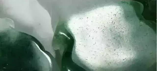 巴山玉与翡翠图片比较,巴山翡翠手镯图片-第8张图片-翡翠网