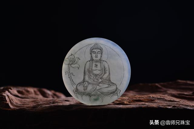 镯心料雕刻成品上身图,翡翠手镯镯心设计-第7张图片-翡翠网 镯心料雕刻成品上身图,翡翠手镯镯心设计-第7张图片-翡翠网