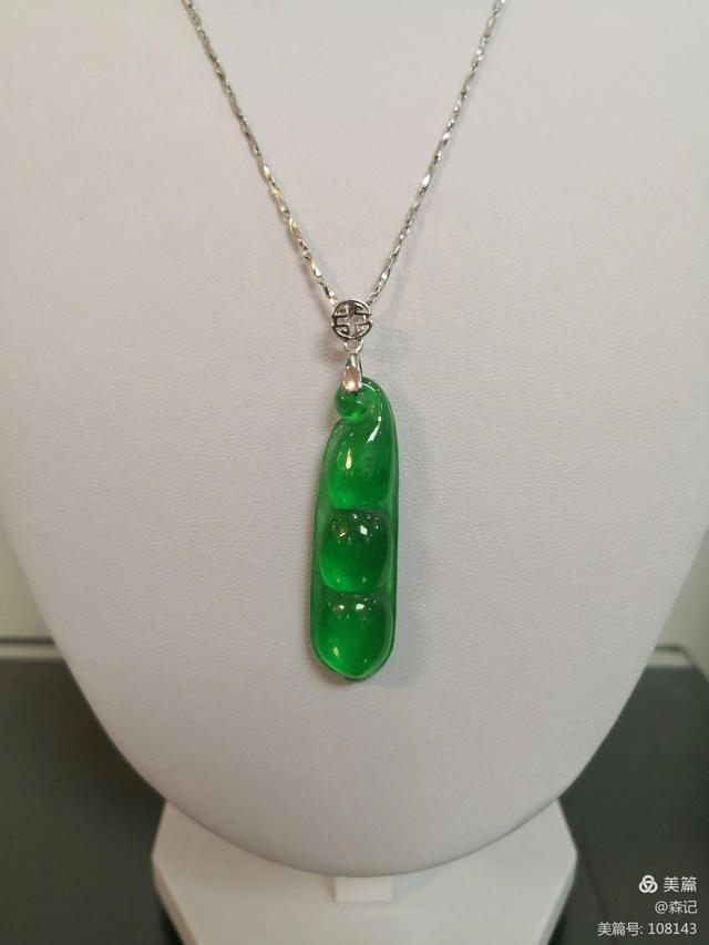 什么是a货翡翠,浅灰绿色翡翠a货手镯多少钱-第14张图片-翡翠网 什么是a货翡翠,浅灰绿色翡翠a货手镯多少钱-第14张图片-翡翠网