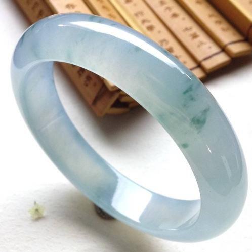 强光手电如何鉴定翡翠手镯照翡翠原石强光手电哪里有卖的-第2张图片-翡翠网 强光手电如何鉴定翡翠手镯照翡翠原石强光手电哪里有卖的-第2张图片-翡翠网