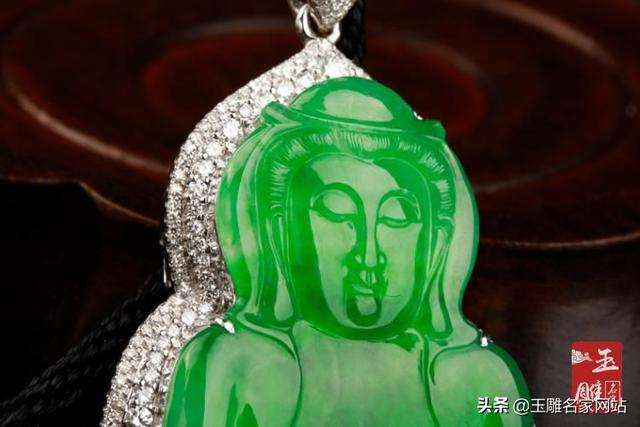 冰种好还是糯种翡翠好,糯冰种翡翠价格高吗-第3张图片-翡翠网 冰种好还是糯种翡翠好,糯冰种翡翠价格高吗-第3张图片-翡翠网