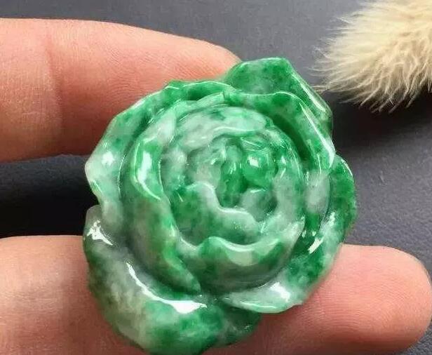 豆糯种翡翠手镯多少钱翡翠手镯豆种-第2张图片-翡翠网 豆糯种翡翠手镯多少钱翡翠手镯豆种-第2张图片-翡翠网