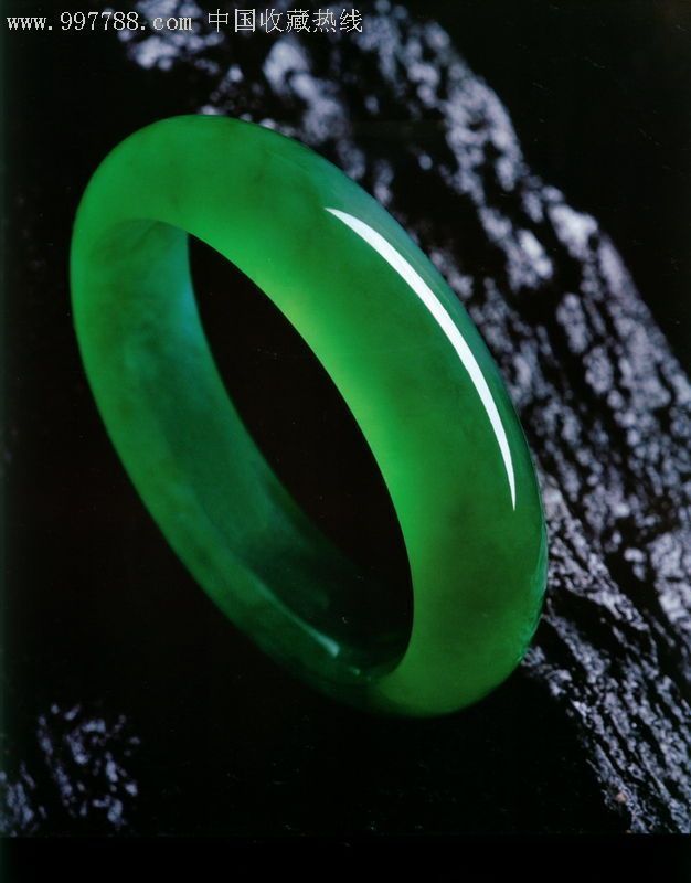 翡翠手镯哪有,翡翠手镯怎样辨真假-第2张图片-翡翠网 翡翠手镯哪有,翡翠手镯怎样辨真假-第2张图片-翡翠网