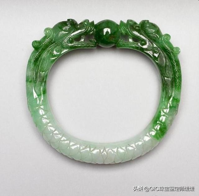 翡翠手镯的形状,翡翠手镯12种颜色-第9张图片-翡翠网 翡翠手镯的形状,翡翠手镯12种颜色-第9张图片-翡翠网