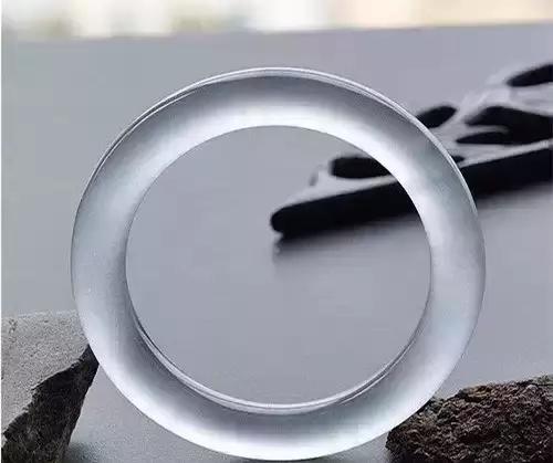 翡翠玻璃种手镯翡翠贵妃手镯糯冰种-第12张图片-翡翠网 翡翠玻璃种手镯翡翠贵妃手镯糯冰种-第12张图片-翡翠网