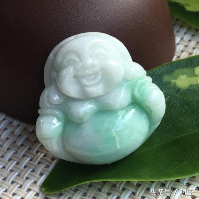 翡翠水种和冰种,翡翠看水头知识图文-第2张图片-翡翠网 翡翠水种和冰种,翡翠看水头知识图文-第2张图片-翡翠网