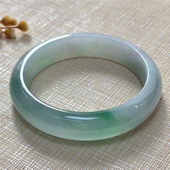 翡翠买手基础知识,翡翠的知识大全-第1张图片-翡翠网 翡翠买手基础知识,翡翠的知识大全-第1张图片-翡翠网