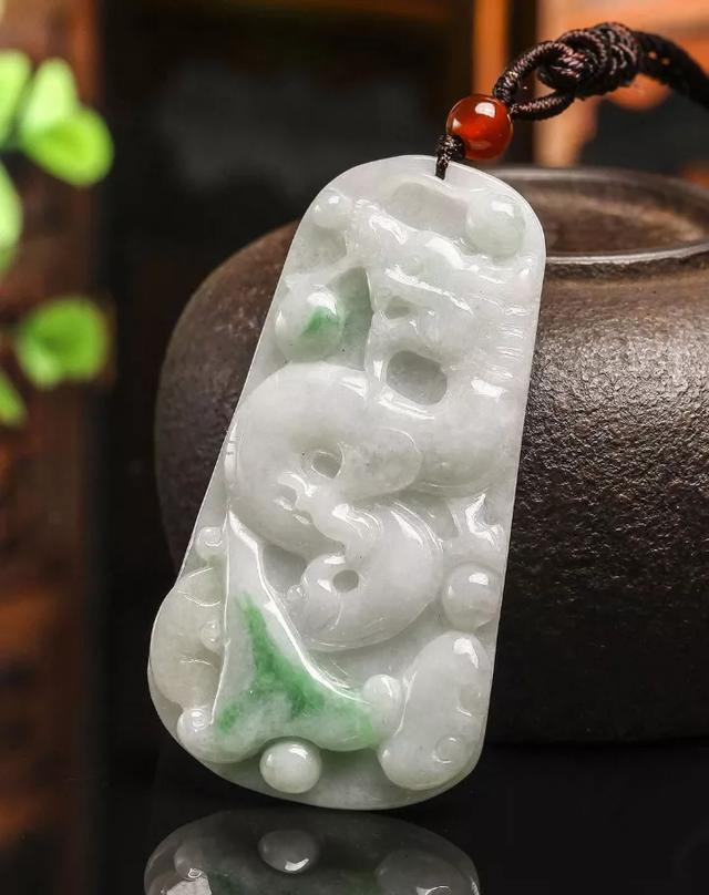 不透明的玉有价值吗翡翠手镯无色不透明-第9张图片-翡翠网 不透明的玉有价值吗翡翠手镯无色不透明-第9张图片-翡翠网