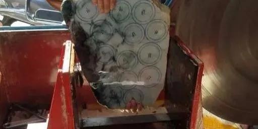 糯种翡翠手镯,冰花翡翠手镯-第5张图片-翡翠网 糯种翡翠手镯,冰花翡翠手镯-第5张图片-翡翠网