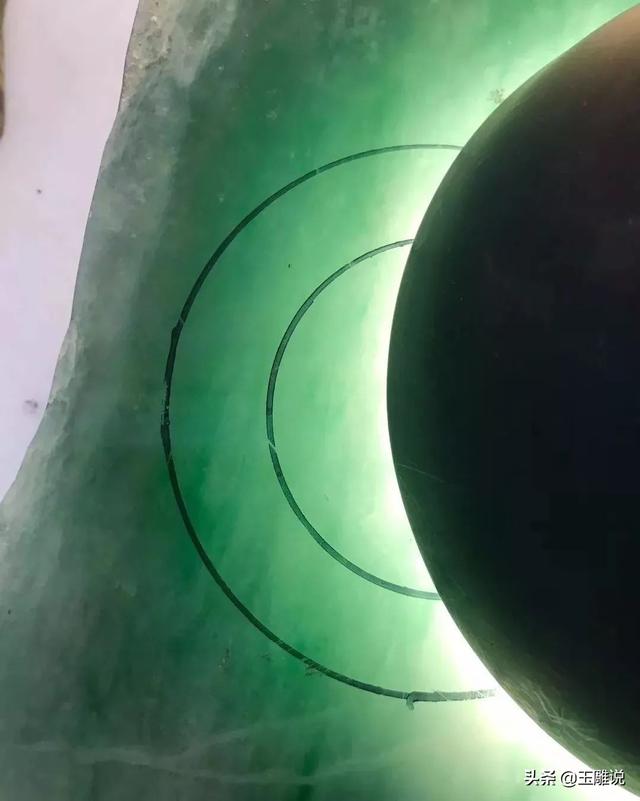 冰玻飘色翡翠原石图片,翡翠哪种最好-第4张图片-翡翠网 冰玻飘色翡翠原石图片,翡翠哪种最好-第4张图片-翡翠网