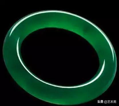 翡翠镯子的价位,翡翠手镯极品价格-第11张图片-翡翠网 翡翠镯子的价位,翡翠手镯极品价格-第11张图片-翡翠网