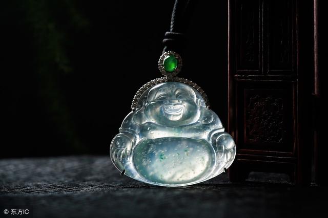 木那种翡翠的价格,木那翡翠手镯-第3张图片-翡翠网 木那种翡翠的价格,木那翡翠手镯-第3张图片-翡翠网