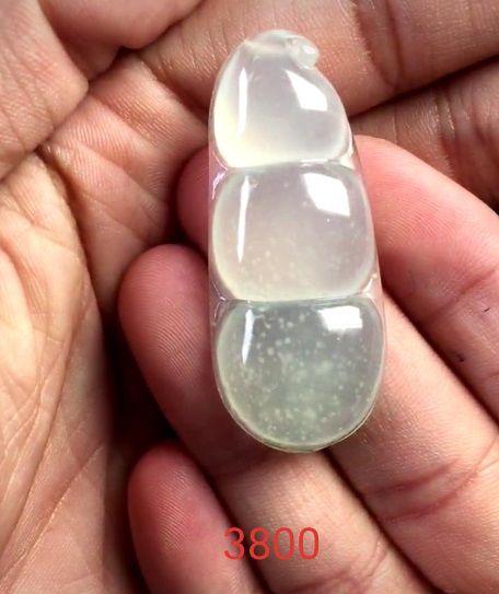 木那种翡翠的价格,木那翡翠手镯-第4张图片-翡翠网 木那种翡翠的价格,木那翡翠手镯-第4张图片-翡翠网