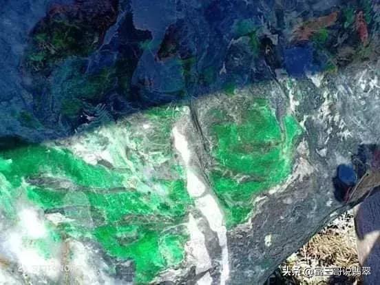 冰种翡翠原石,5吨翡翠原石图片大全-第6张图片-翡翠网 冰种翡翠原石,5吨翡翠原石图片大全-第6张图片-翡翠网