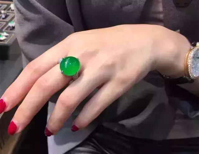 翡翠基本知识大全集老坑冰种翡翠值钱吗-第21张图片-翡翠网 翡翠基本知识大全集老坑冰种翡翠值钱吗-第21张图片-翡翠网