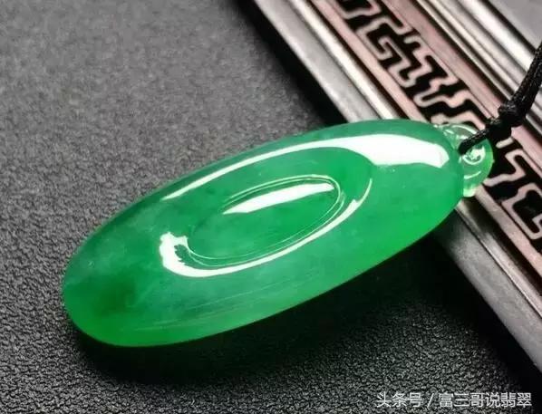 翡翠新手入门知识大全玻璃种翡翠知识讲解-第2张图片-翡翠网 翡翠新手入门知识大全玻璃种翡翠知识讲解-第2张图片-翡翠网