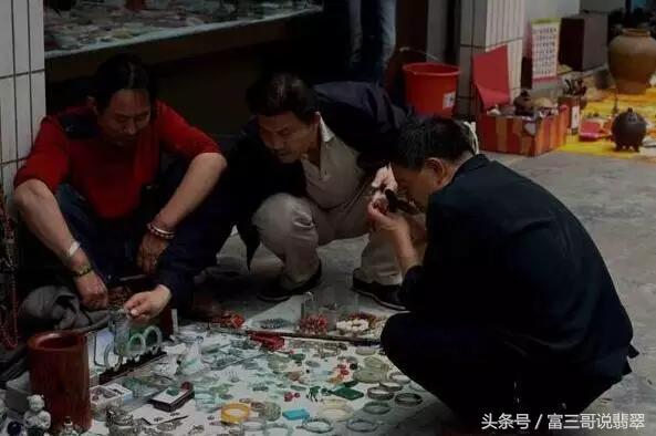 翡翠新手入门知识大全玻璃种翡翠知识讲解-第4张图片-翡翠网 翡翠新手入门知识大全玻璃种翡翠知识讲解-第4张图片-翡翠网