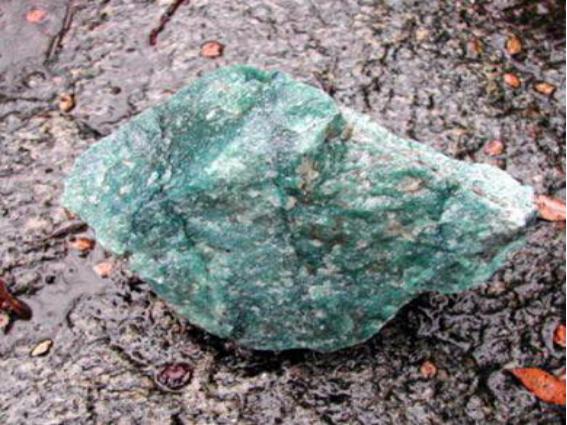 冰种翡翠原石,进口缅甸翡翠原石-第3张图片-翡翠网 冰种翡翠原石,进口缅甸翡翠原石-第3张图片-翡翠网