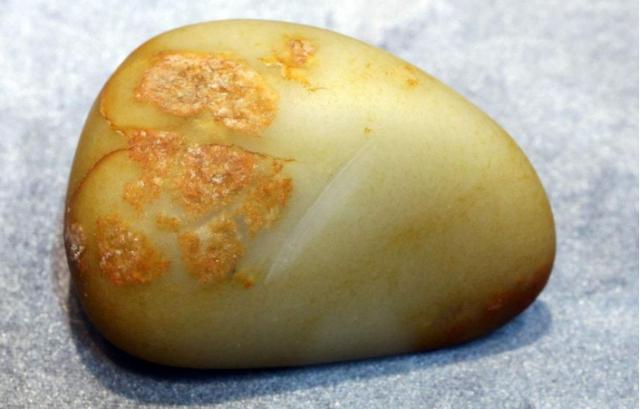 冰种翡翠原石,进口缅甸翡翠原石-第7张图片-翡翠网 冰种翡翠原石,进口缅甸翡翠原石-第7张图片-翡翠网