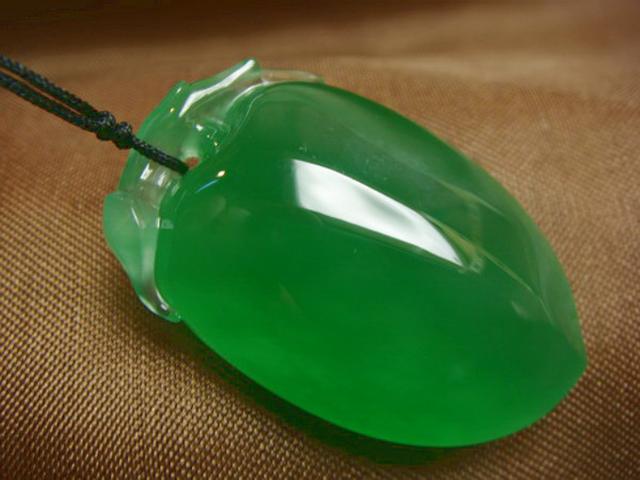 冰种翡翠原石,进口缅甸翡翠原石-第8张图片-翡翠网 冰种翡翠原石,进口缅甸翡翠原石-第8张图片-翡翠网