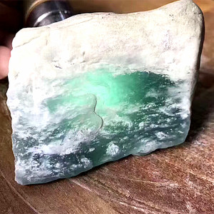 翡翠玻璃种价格玻璃种翡翠现在什么价位-第1张图片-翡翠网 翡翠玻璃种价格玻璃种翡翠现在什么价位-第1张图片-翡翠网