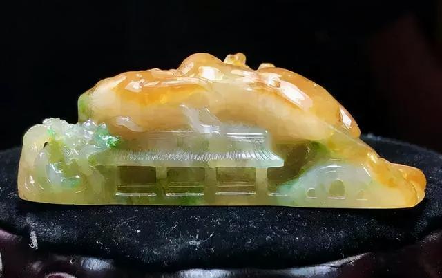 大哥五万元买的翡翠原石,淘宝翡翠原石能买吗-第6张图片-翡翠网 大哥五万元买的翡翠原石,淘宝翡翠原石能买吗-第6张图片-翡翠网