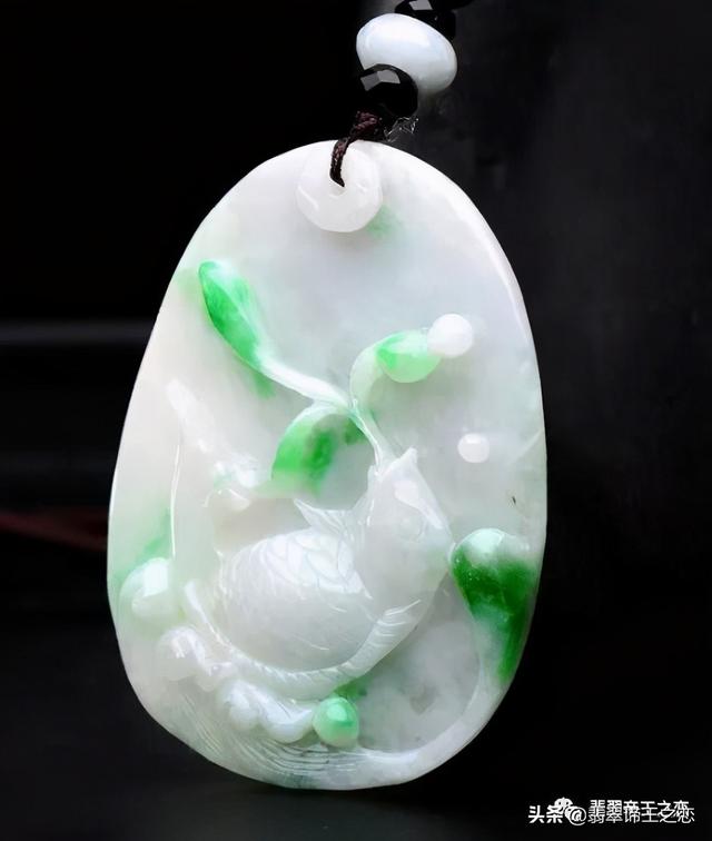 怎么判断玉已经戴活了马牙种翡翠手镯价格-第2张图片-翡翠网 怎么判断玉已经戴活了马牙种翡翠手镯价格-第2张图片-翡翠网