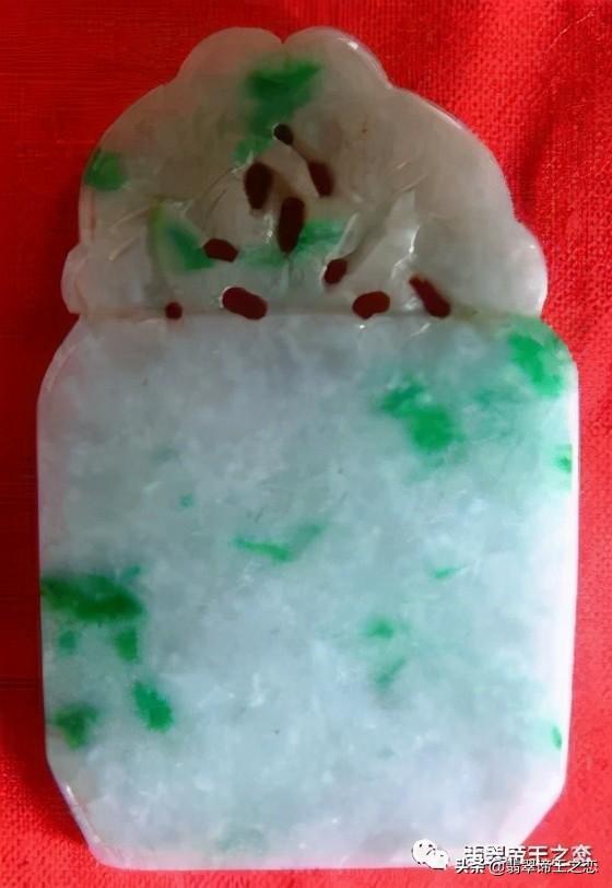 怎么判断玉已经戴活了马牙种翡翠手镯价格-第4张图片-翡翠网 怎么判断玉已经戴活了马牙种翡翠手镯价格-第4张图片-翡翠网