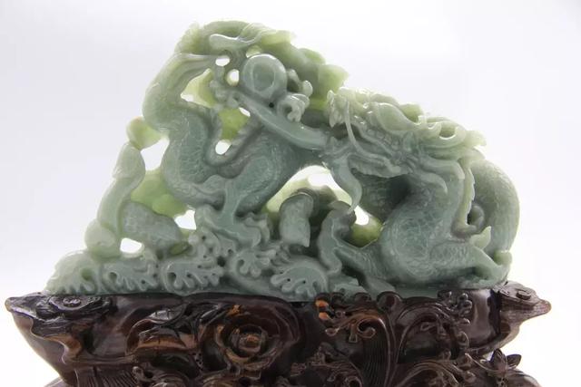 糯种翡翠摆件价格糯种翡翠手镯-第2张图片-翡翠网 糯种翡翠摆件价格糯种翡翠手镯-第2张图片-翡翠网