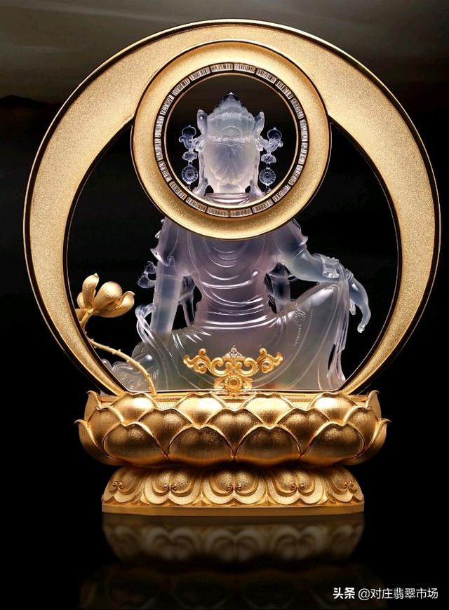 翡翠观音摆件图片大全最大的翡翠摆件有多重-第2张图片-翡翠网 翡翠观音摆件图片大全最大的翡翠摆件有多重-第2张图片-翡翠网