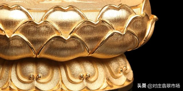 翡翠观音摆件图片大全最大的翡翠摆件有多重-第6张图片-翡翠网 翡翠观音摆件图片大全最大的翡翠摆件有多重-第6张图片-翡翠网